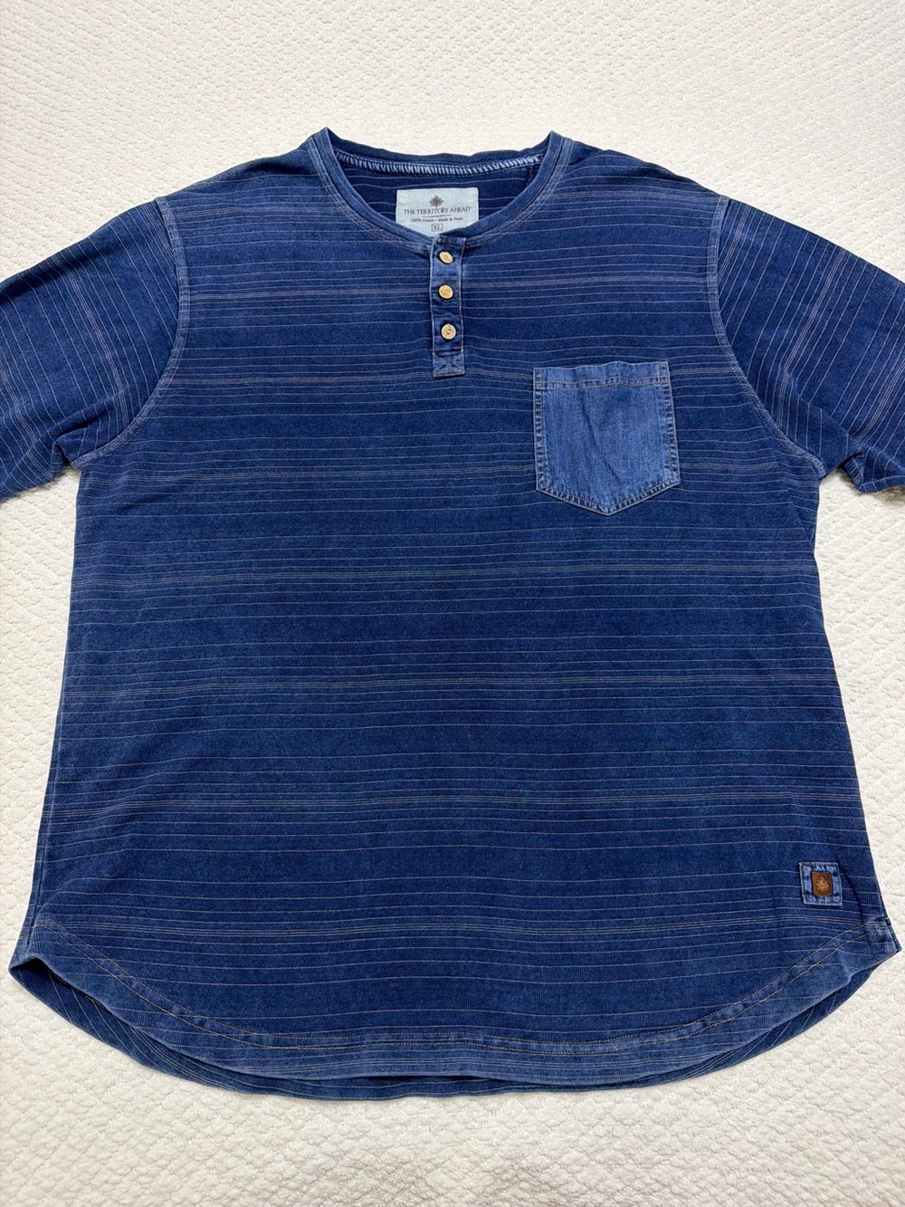 The Territory Ahead Blue Short Sleeve 3 Button T-Shirt Men’s Size XL